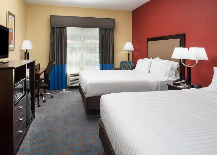 Dog friendly hotels Holiday Inn Express & Suites West Monroe By Ihg