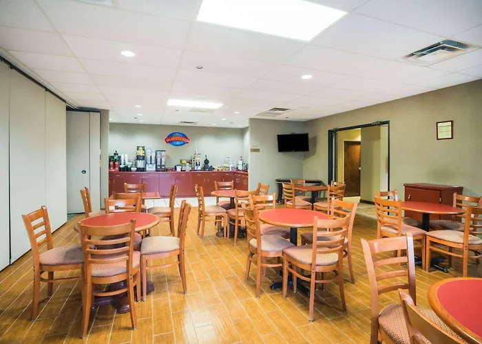 Baymont By Wyndham Johnson City
