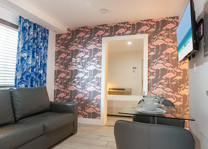 Waterside Hotel And Suites