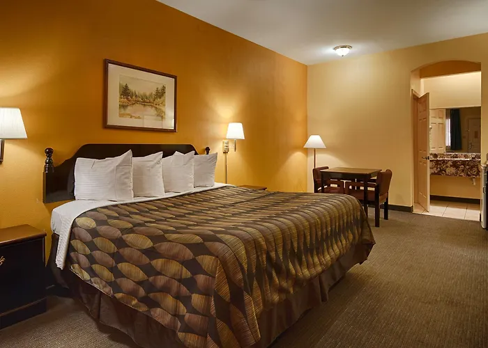 3 star hotel: Surestay By Best Western Mission