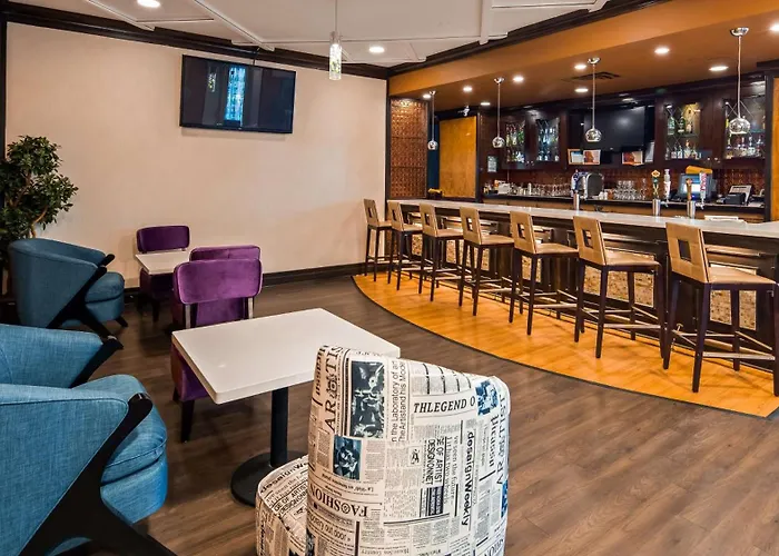 Best Western Premier Toronto Airport Carlingview Hotel