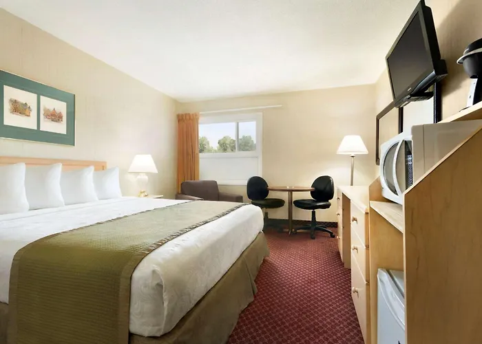 Travelodge By Wyndham Lethbridge