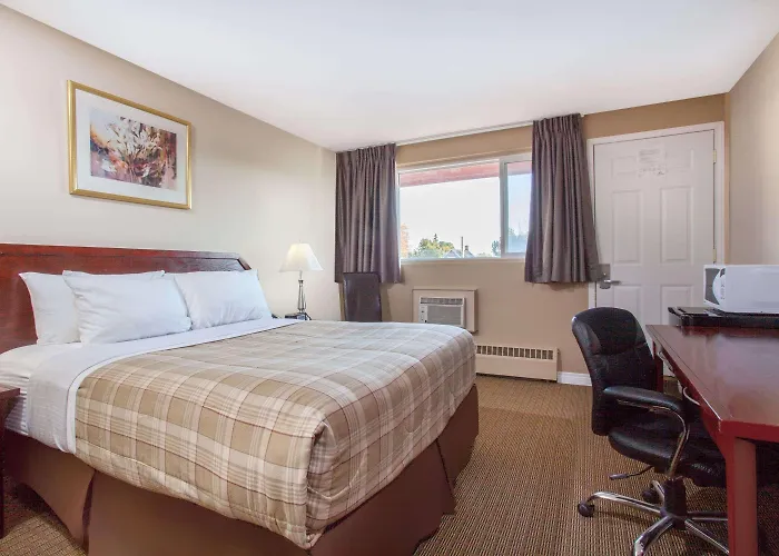 Howard Johnson Inn By Wyndham Kingston