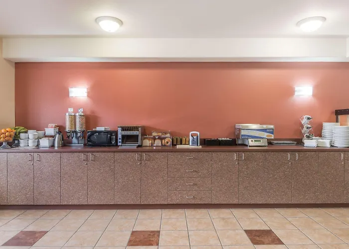 Super 8 By Wyndham St Johns