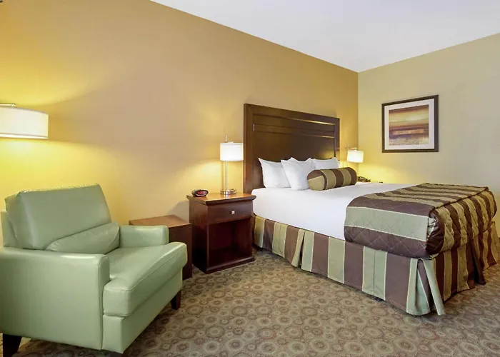 Trip to College La Quinta By Wyndham Dickinson
