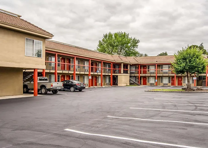 Motel: Econo Lodge Southeast Milwaukie/Portland