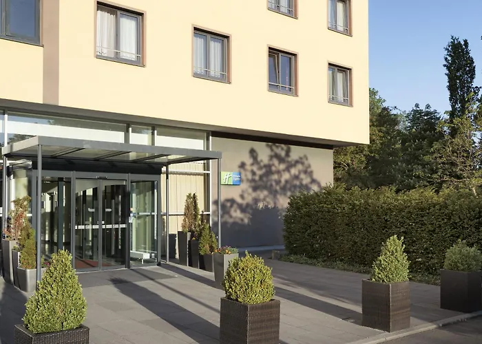 3 SterneHotel Holiday Inn Express Singen By Ihg