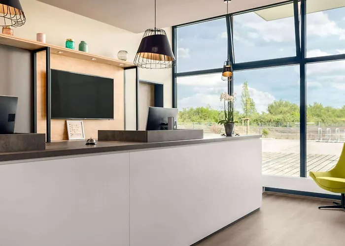 Super 8 by Wyndham Oberhausen am Centro