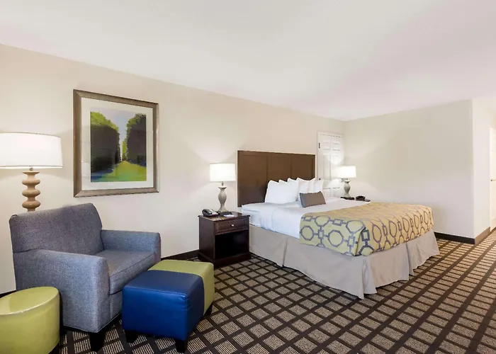 Baymont By Wyndham Erie