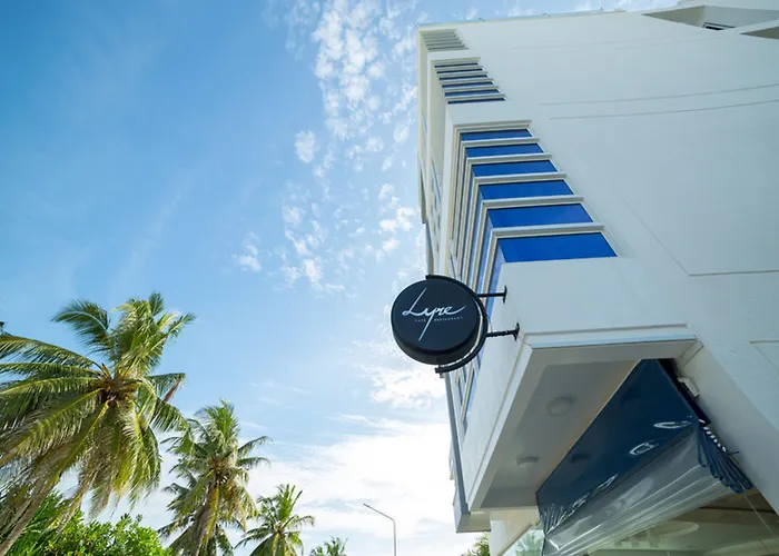 The White Harp Beach Hotel