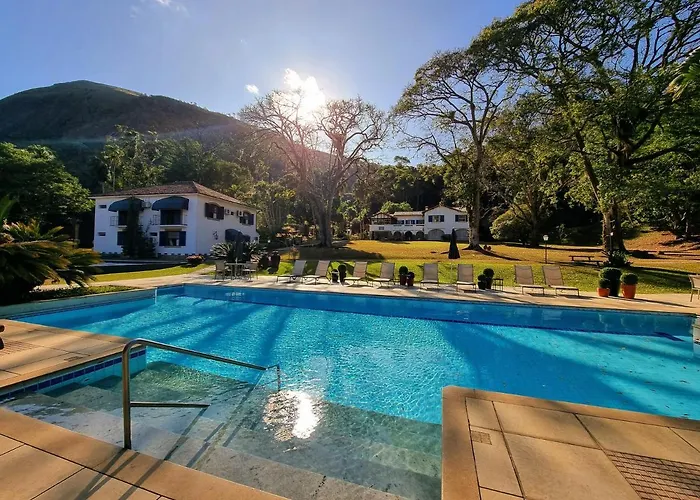 Saison Resort & Spa