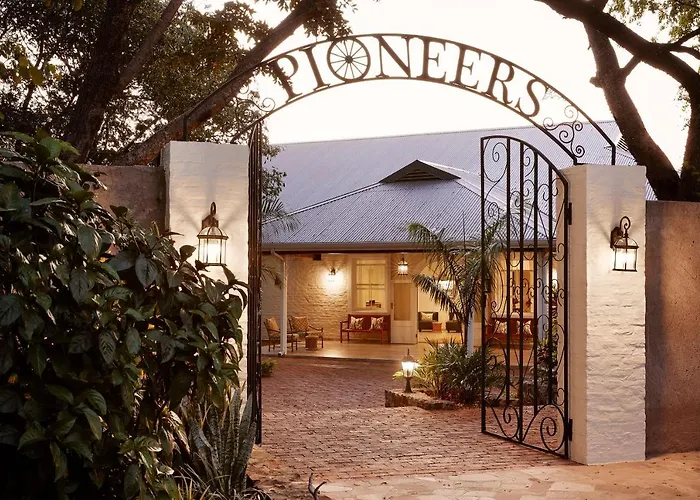 Hotel: Pioneers