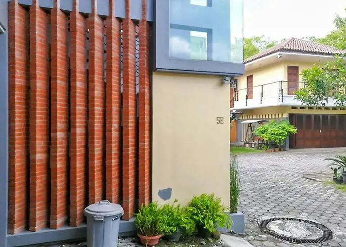 Griya Sakina Syariah Near Jih Yogyakarta Mitra Reddoorz