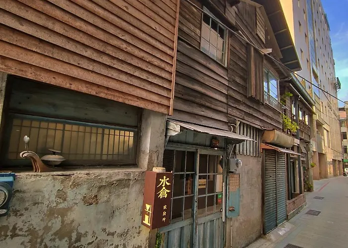 Jerry'S Mazehut Hostel