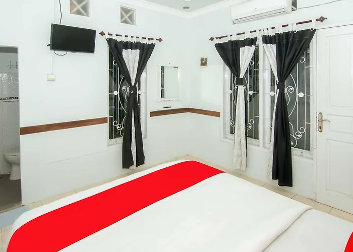Zazadior Residence Syariah Near Pantai Padang Mitra Reddoorz
