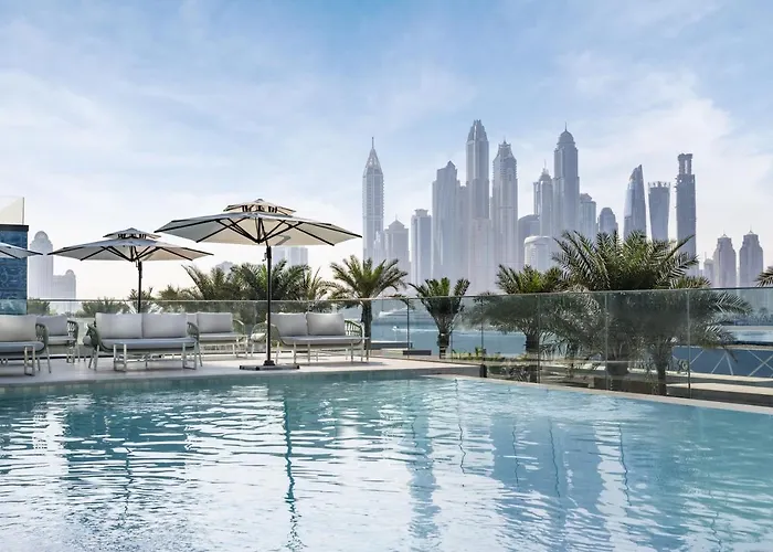 Resort: Radisson Beach Resort Palm Jumeirah