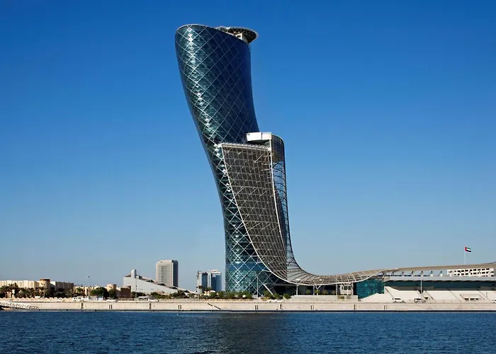 Hôtel romantique: Andaz Capital Gate Abu Dhabi, By Hyatt