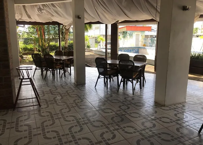 Hotel Bar Restaurant Emergency 911 Sto Lk Group