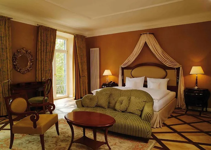4 Sterne Hotels Schloss Neutrauchburg