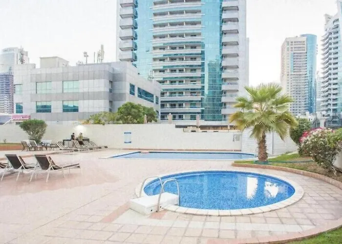 Luxury s In Dubai Marina