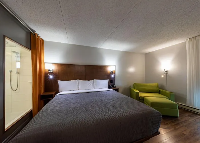 Hotel: Hotel & Suites Normandin Quebec