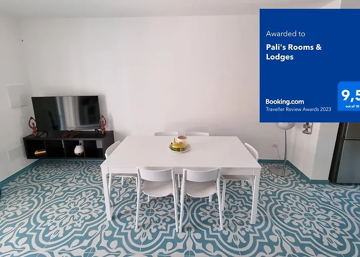 Pali'S Rooms & Lodges