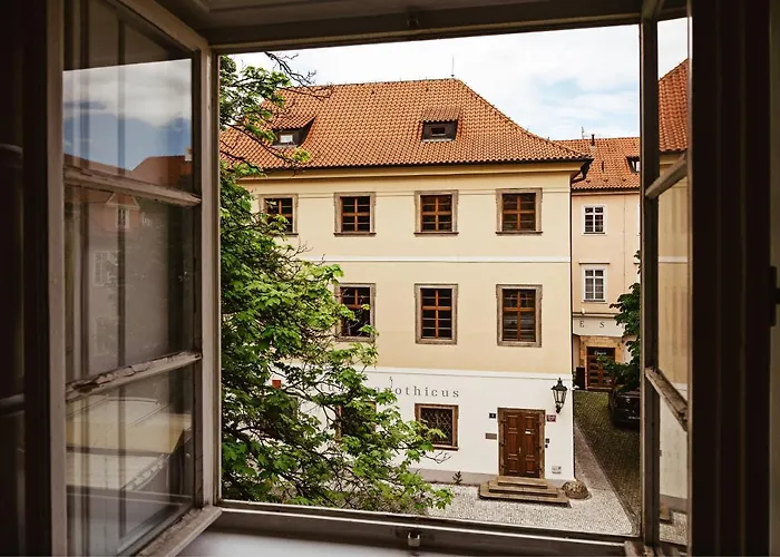 U modrého orla - At the blue eagle