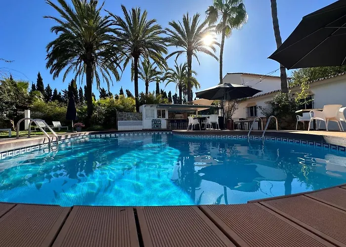Banus Lodge