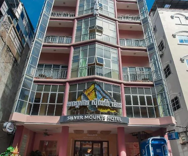Silver Mounts Hotel