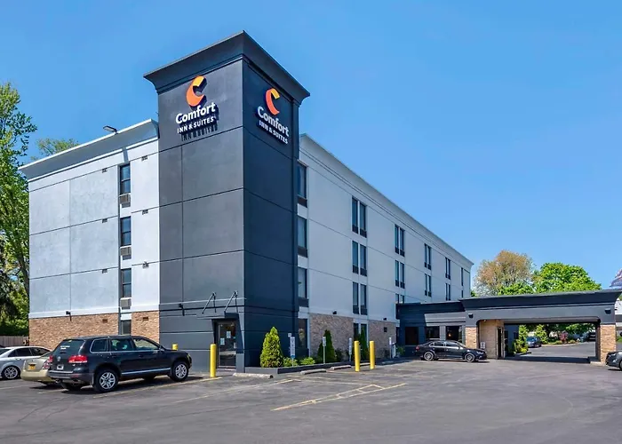Family Friendly Hotels Comfort Inn & Suites Liverpool - Syracuse North