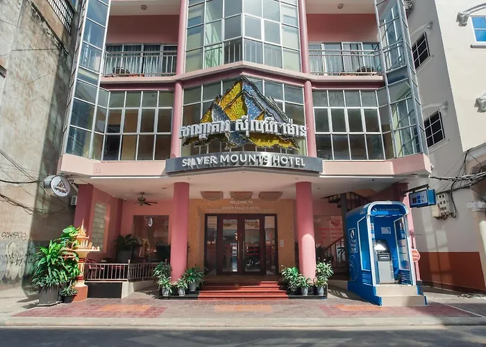 Silver Mounts Hotel
