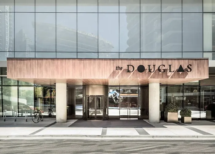 Jacuzzi hotel: The Douglas, Autograph Collection