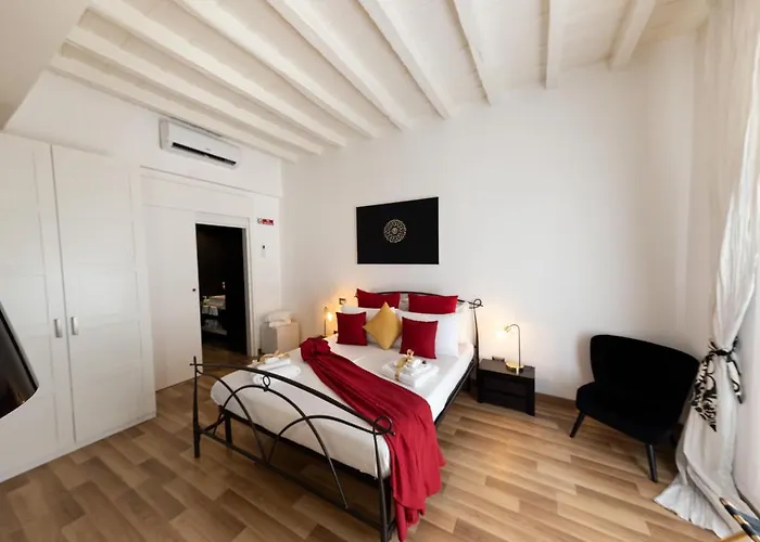 Urlaubsunterkunft Barcaccia Luxury Suites