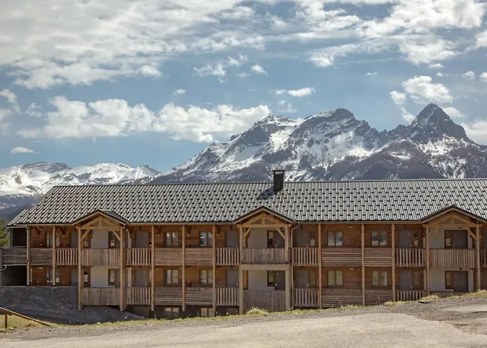  SOWELL RESIDENCES