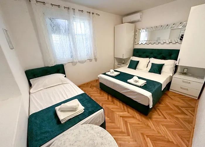 Apartmani Dasa Tucepi