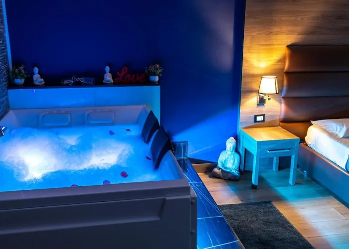 Hotel Jacuzzi: Exclusive