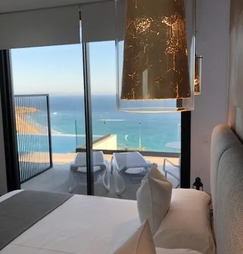 El Buzo Solo Cuatro Habitaciones En Regimen Alojamiento Y Desayuno