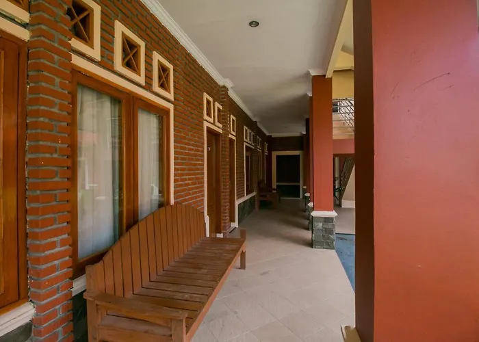 Hotel O Edotel Smkn 1 Pacet Syariah