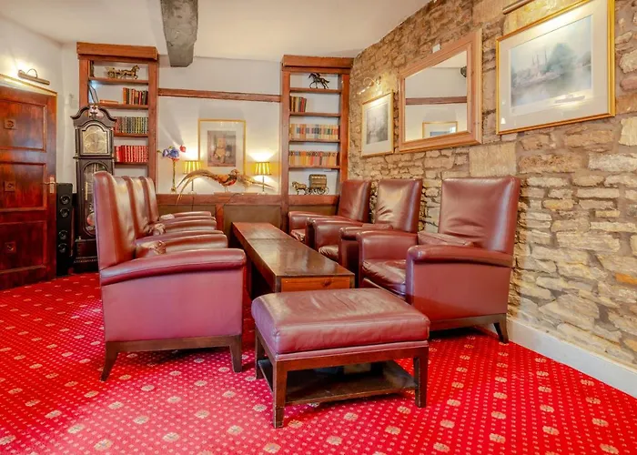 Crown Hotel Cotswold