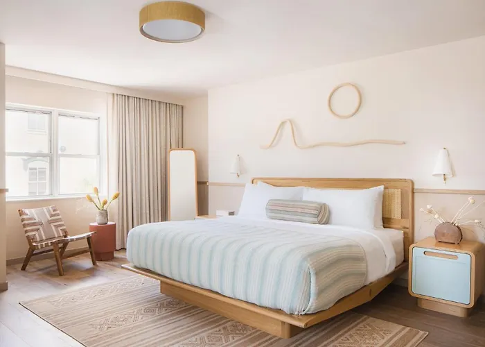 Family Hotel: The Ryder Hotel