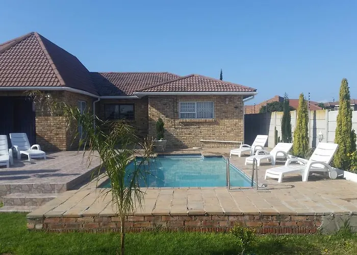 Ebenezer Guesthouse Bluewater Bay