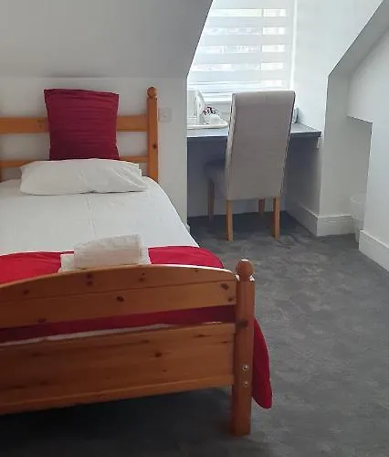 Hotels Close to Airport Granite City Guest House