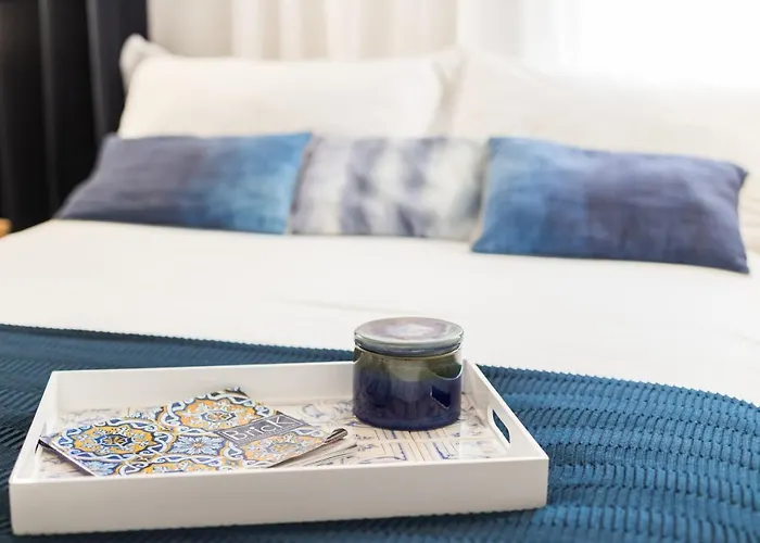 Hotel Aeroporto: Lisbon Airport Suites
