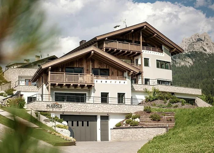 Luxury Chalet Plazola