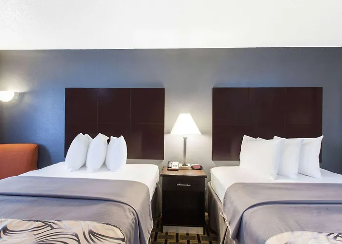 Days Inn By Wyndham Ennis