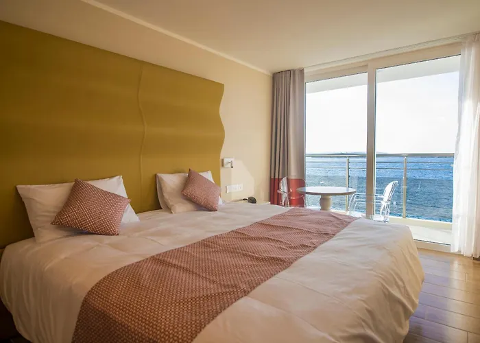 Seaview - Adults Only 16 Plus