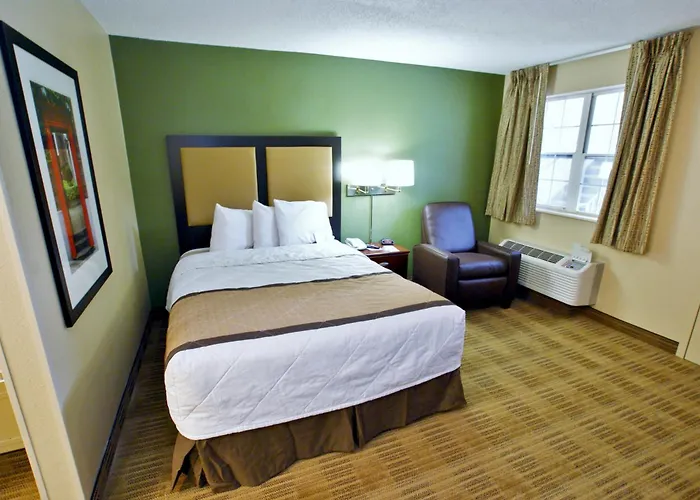 Airport Hotel: Extended Stay America Suites - Virginia Beach - Independence Blvd