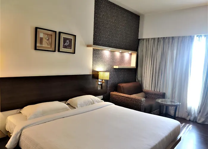 Resort: Hotel Satkar Residency