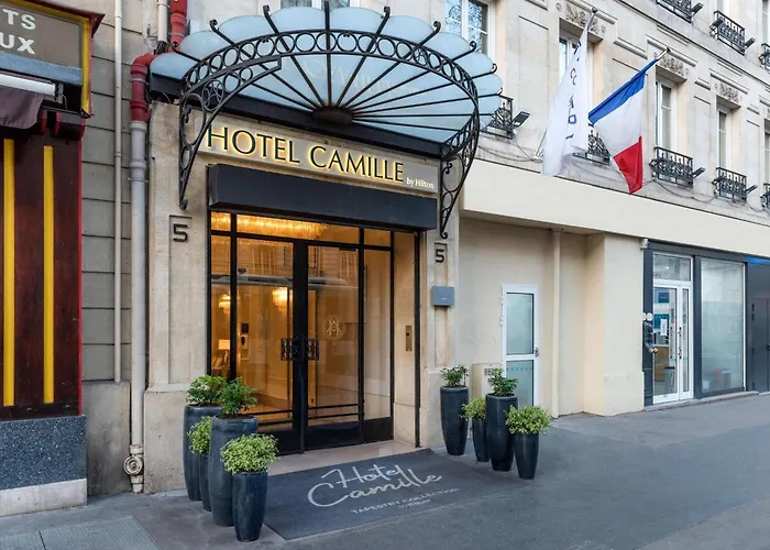 Hotel adatto agli animali: Hotel Camille Paris Tapestry Collection By Hilton