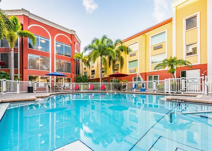 Family Hotel: Holiday Inn Express Hotel & Suites Bradenton West By Ihg